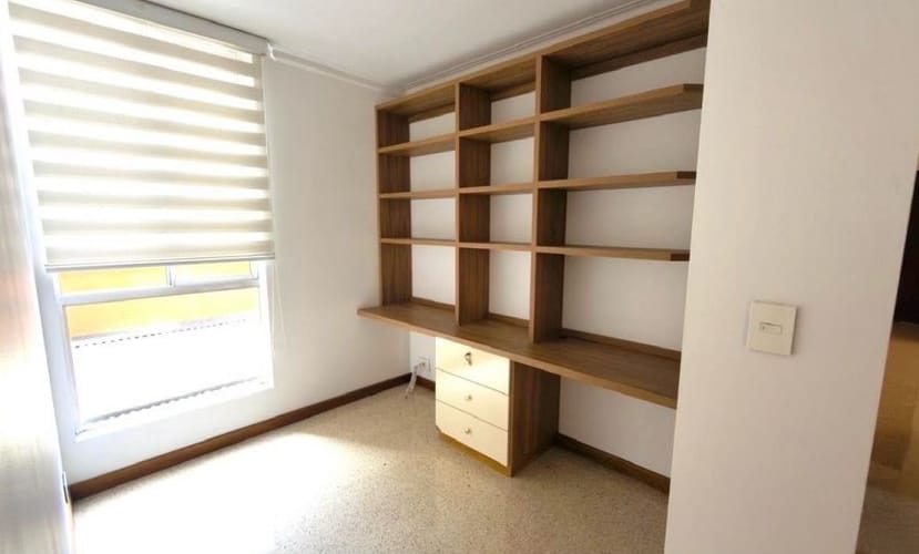 Apartamento de 4 alcobas en venta en Laureles, Medellín, 100 m² · foto 14 de 15