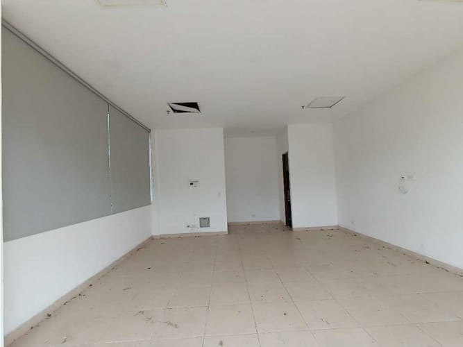 Local en venta en La Castilla, Manizales, 54 m² · foto 2 de 12