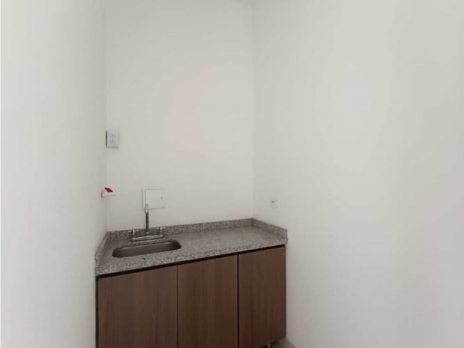 Local en venta en La Castilla, Manizales, 54 m² · foto 7 de 12