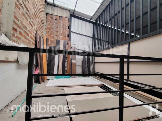 Casa de 3 alcobas en arriendo en Las Acacias, Medellín, 300 m² · foto 8 de 22