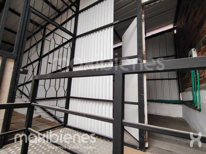Casa de 3 alcobas en arriendo en Las Acacias, Medellín, 300 m² · foto 9 de 22