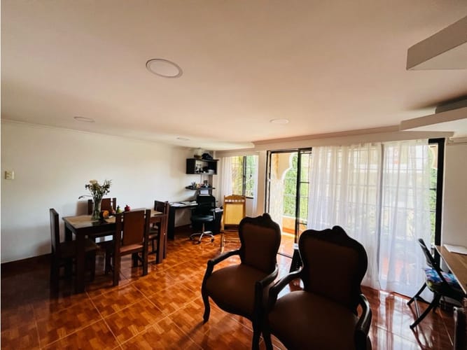 Apartamento de 4 alcobas en venta en Belén Miravalle, Medellín, 130 m² · foto 2 de 14