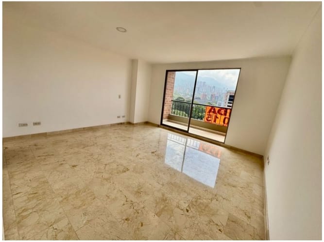 Apartamento de 4 alcobas en venta en Vía Las Palmas, Medellín, 130 m² · foto 4 de 21