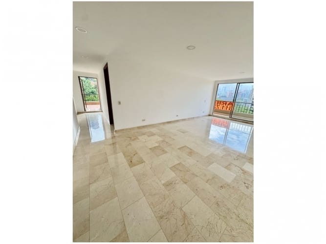 Apartamento de 4 alcobas en venta en Vía Las Palmas, Medellín, 130 m² · foto 6 de 21