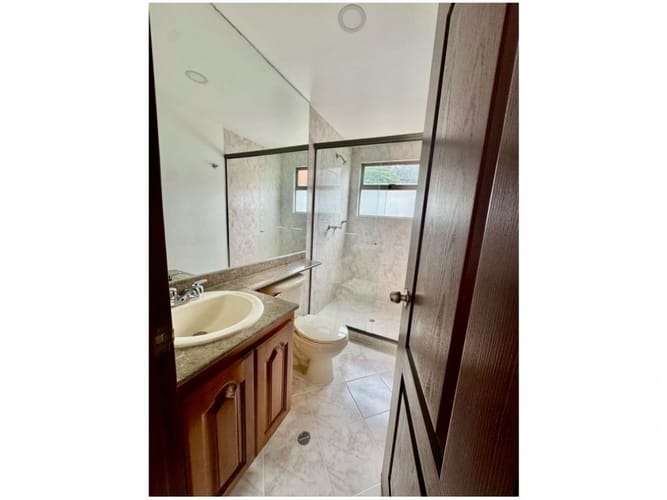 Apartamento de 4 alcobas en venta en Vía Las Palmas, Medellín, 130 m² · foto 12 de 21