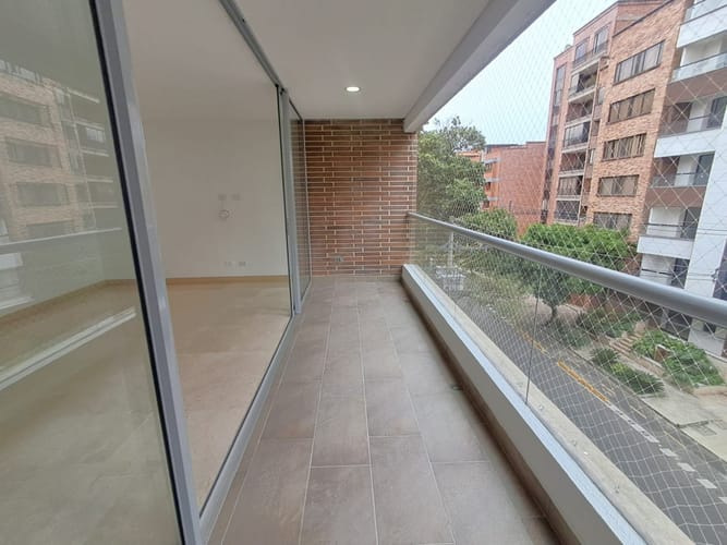 Apartamento de 3 alcobas en arriendo en Las Acacias, Medellín, 100 m² · foto 4 de 19