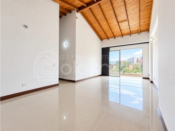 Apartamento de 3 alcobas en arriendo en Loma Del Escobero, Envigado, 90 m² · foto 4 de 19