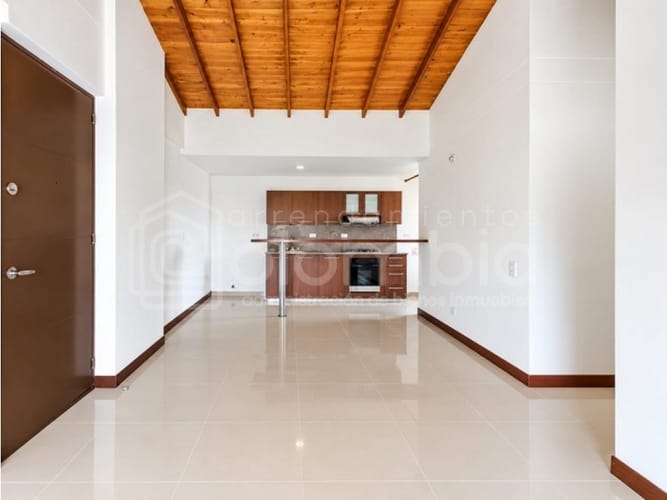 Apartamento de 3 alcobas en arriendo en Loma Del Escobero, Envigado, 90 m² · foto 6 de 19