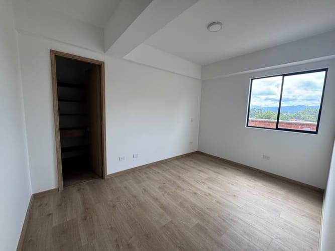 Apartamento de 2 alcobas en arriendo en Barro Blanco, Rionegro, 100 m² · foto 10 de 12