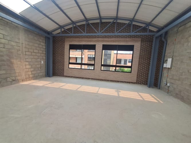 Bodega en arriendo en Zona Centro, Envigado, 220 m² · foto 7 de 10