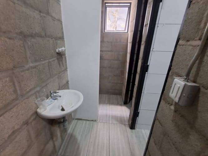 Bodega en arriendo en Zona Centro, Envigado, 220 m² · foto 9 de 10