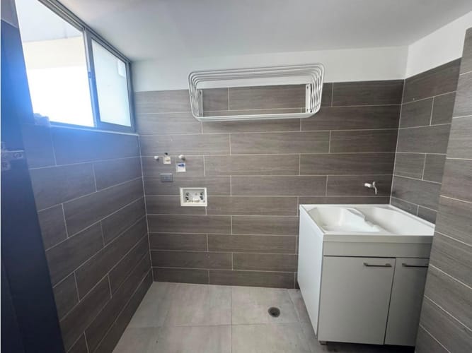 Apartamento de 3 alcobas en venta en Rionegro, 120 m² · foto 9 de 13