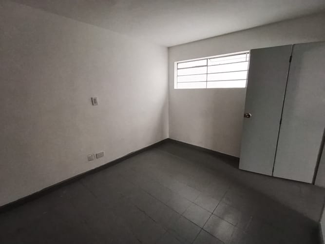 Apartamento de 2 alcobas en arriendo en Las Lomitas, Sabaneta, 90 m² · foto 11 de 16