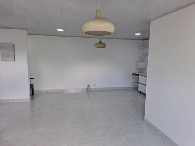 Apartamento de 3 alcobas en venta en Belén, Medellín, 78 m² · foto 2 de 17