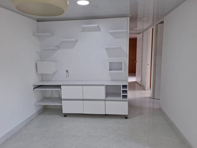 Apartamento de 3 alcobas en venta en Belén, Medellín, 78 m² · foto 3 de 17