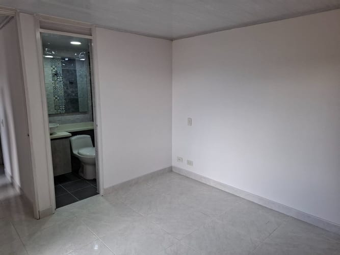 Apartamento de 3 alcobas en venta en Belén, Medellín, 78 m² · foto 7 de 17