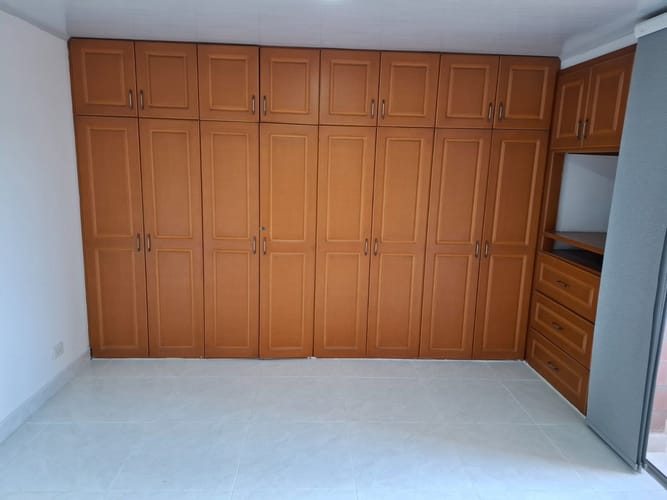 Apartamento de 3 alcobas en venta en Belén, Medellín, 78 m² · foto 10 de 17