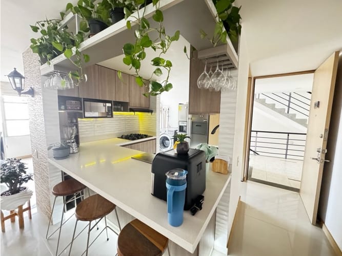 Apartamento de 3 alcobas en venta en Vegas De San Jose, Sabaneta, 98 m² · foto 3 de 20