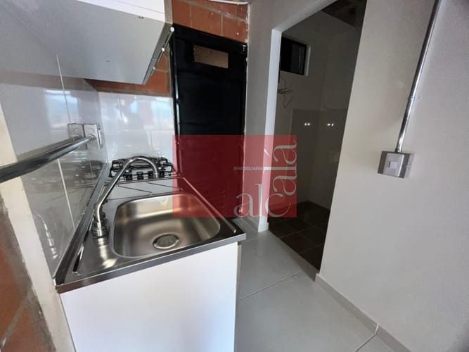 Apartaestudio en arriendo en Cumbres, Envigado, 30 m² · foto 6 de 9
