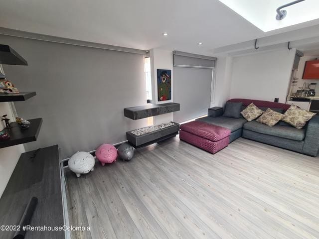 Apartamento de 2 alcobas en venta en Cedro Salazar, Bogotá, 110 m² · foto 8 de 24