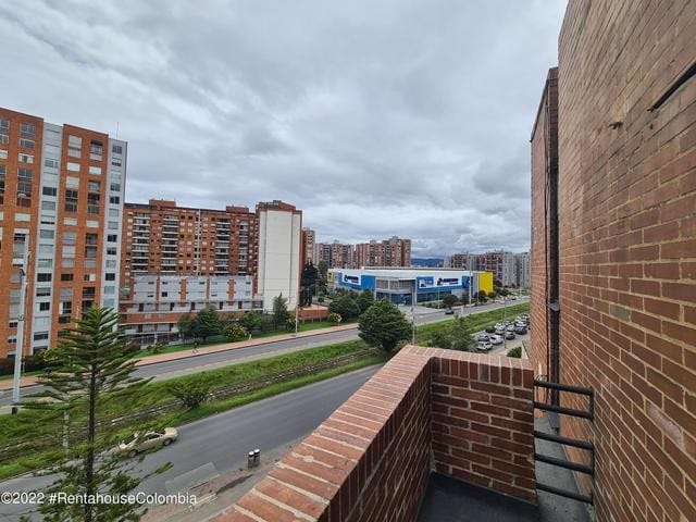 Apartamento de 2 alcobas en venta en Cedro Salazar, Bogotá, 110 m² · foto 18 de 24