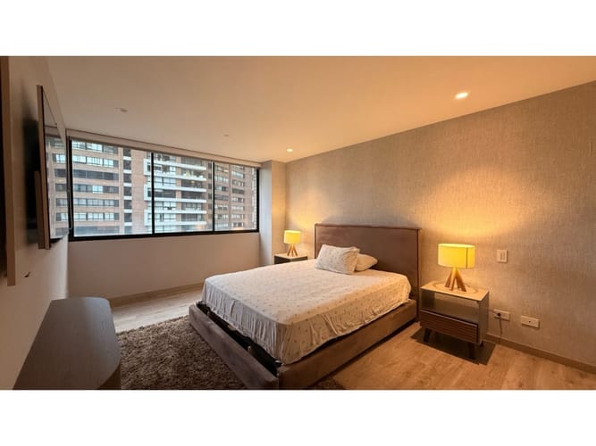 Apartamento de 2 alcobas en venta en El Tesoro, Medellín, 148 m² · foto 15 de 16