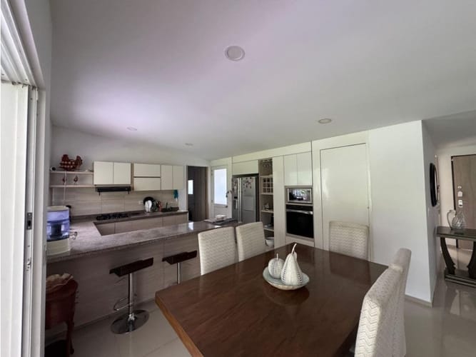Casa de 4 alcobas en venta en Condina, Pereira, 350 m² · foto 4 de 13
