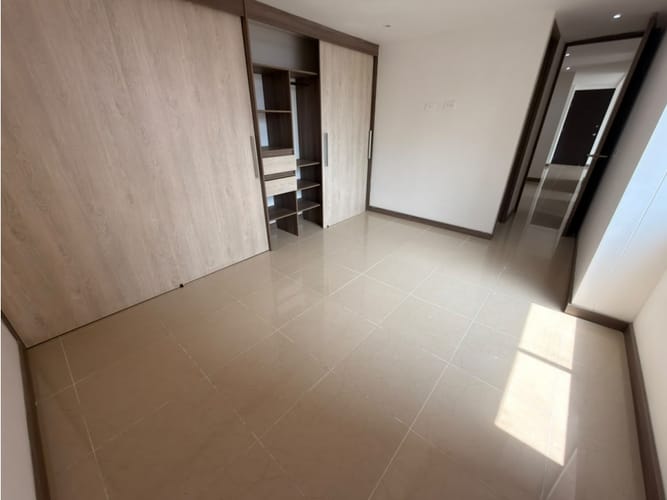 Apartamento de 3 alcobas en arriendo en Loma De Los Bernal, Medellín, 85 m² · foto 12 de 21