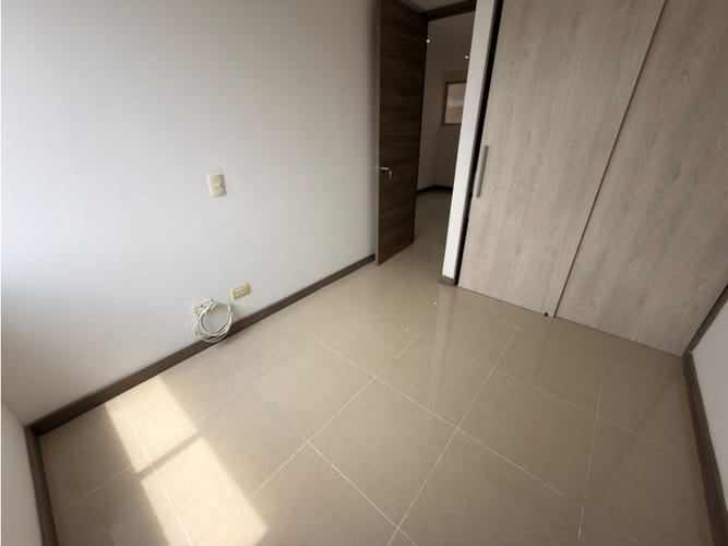 Apartamento de 3 alcobas en arriendo en Loma De Los Bernal, Medellín, 85 m² · foto 17 de 21