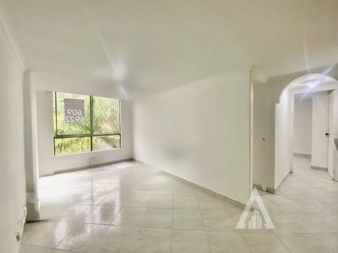 Apartamento de 2 alcobas en arriendo en Las Granjas, Medellín, 52 m² · foto 7 de 9