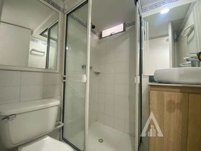 Apartamento de 2 alcobas en arriendo en Las Granjas, Medellín, 52 m² · foto 8 de 9
