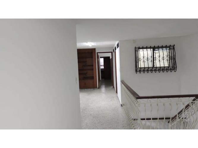 Casa de 14 alcobas en venta en San Vicente, Cali, 480 m² · foto 24 de 24
