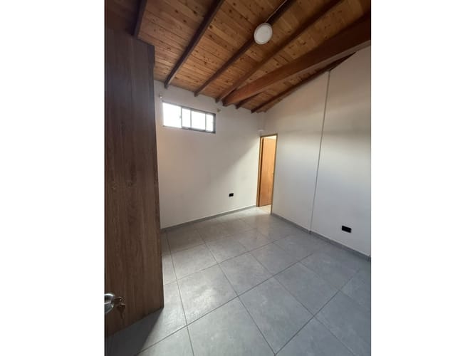 Apartamento de 2 alcobas en arriendo en Rodeo Alto, Medellín, 55 m² · foto 4 de 10