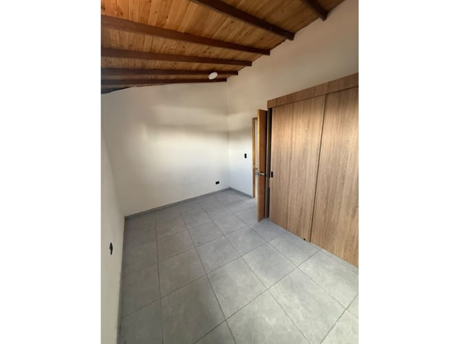Apartamento de 2 alcobas en arriendo en Rodeo Alto, Medellín, 55 m² · foto 8 de 10