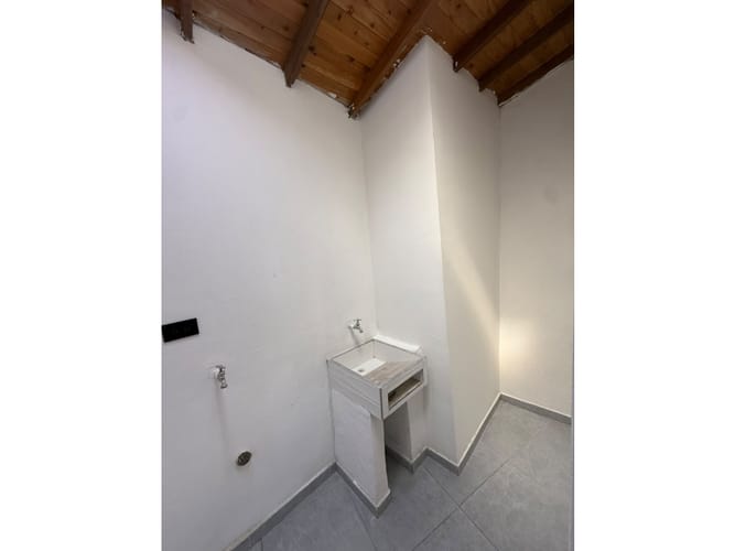 Apartamento de 2 alcobas en arriendo en Rodeo Alto, Medellín, 55 m² · foto 10 de 10