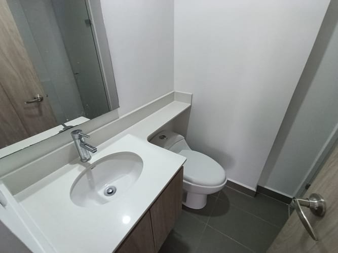 Apartamento de 2 alcobas en arriendo en Los Colegios, Rionegro, 74 m² · foto 8 de 10