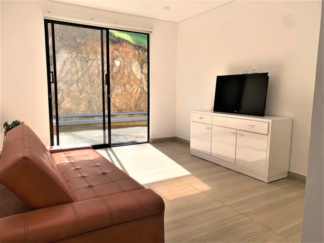 Casa de 5 alcobas en venta en Zona Industrial, Yumbo, 261 m² · foto 10 de 24