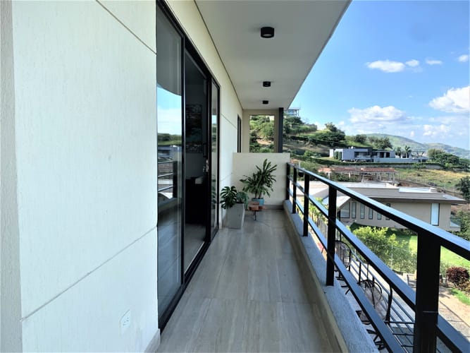 Casa de 5 alcobas en venta en Zona Industrial, Yumbo, 261 m² · foto 15 de 24