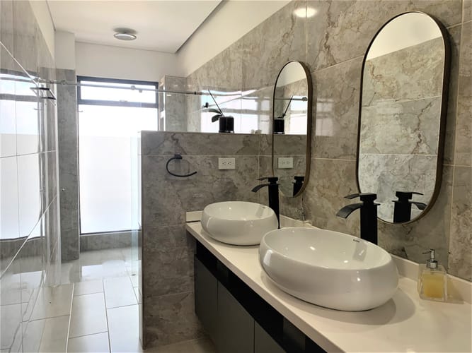 Casa de 5 alcobas en venta en Zona Industrial, Yumbo, 261 m² · foto 16 de 24