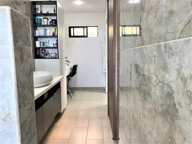 Casa de 5 alcobas en venta en Zona Industrial, Yumbo, 261 m² · foto 17 de 24