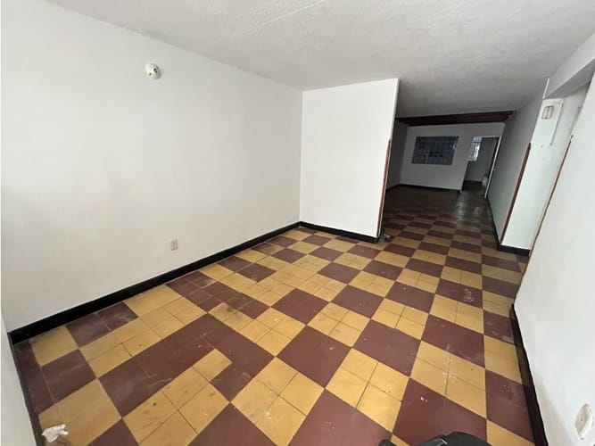Casa de 6 alcobas en arriendo en Ricaurte, Bucaramanga, 350 m² · foto 7 de 24