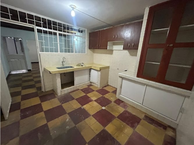 Casa de 6 alcobas en arriendo en Ricaurte, Bucaramanga, 350 m² · foto 11 de 24