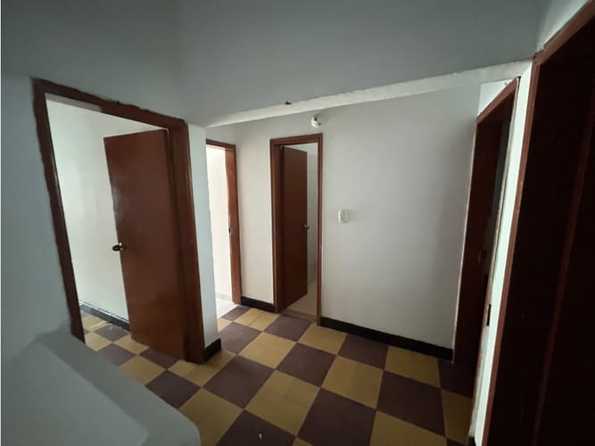 Casa de 6 alcobas en arriendo en Ricaurte, Bucaramanga, 350 m² · foto 20 de 24