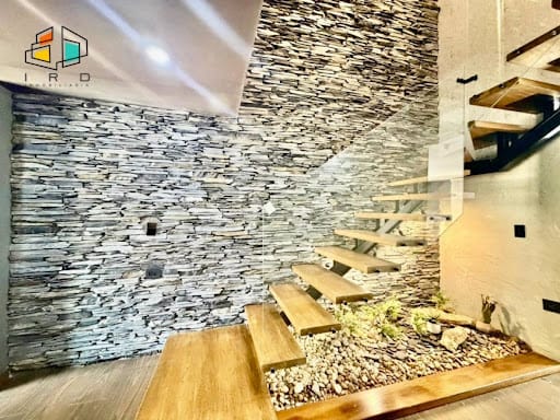 Casa de 5 alcobas en arriendo en Loma Benedictinos, Envigado, 290 m² · foto 15 de 24