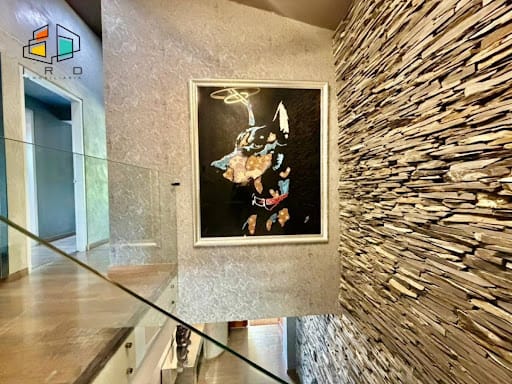 Casa de 5 alcobas en arriendo en Loma Benedictinos, Envigado, 290 m² · foto 16 de 24