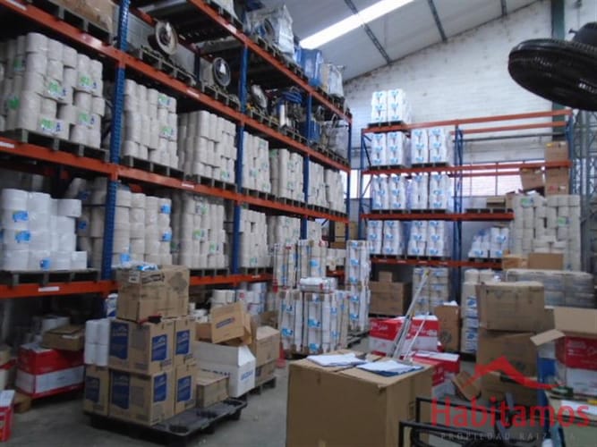 Bodega en venta en Centro, Itagüí, 2958 m² · foto 5 de 19