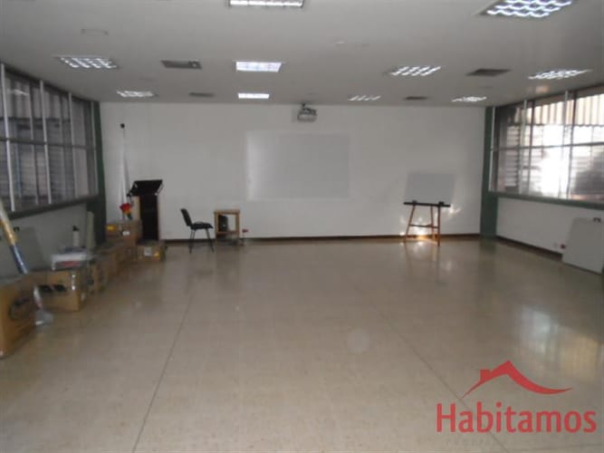 Bodega en venta en Centro, Itagüí, 2958 m² · foto 10 de 19