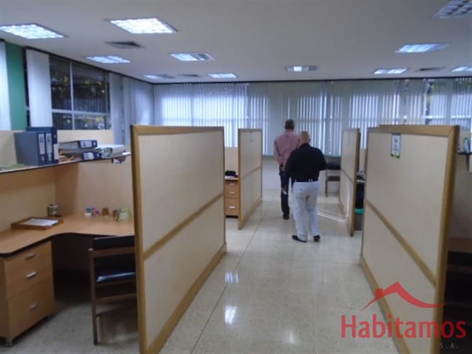 Bodega en venta en Centro, Itagüí, 2958 m² · foto 13 de 19