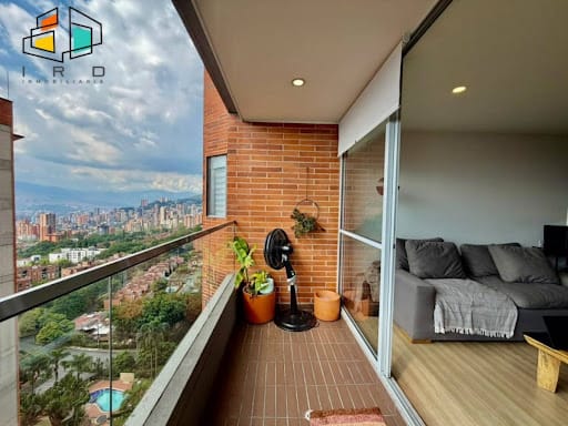 Apartamento de 1 alcoba en arriendo en Loma De Los Gonzalez, Medellín, 55 m² · foto 3 de 24