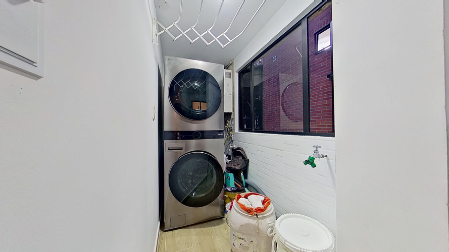 Apartamento de 3 alcobas en venta en Santa Barbara, Bogotá, 139 m² · foto 7 de 20